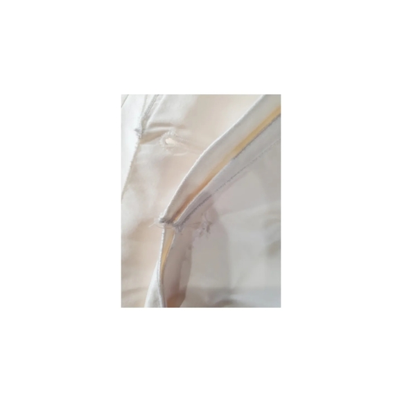 Luxury Dolce & Gabbana 100% Silk Creme Coat